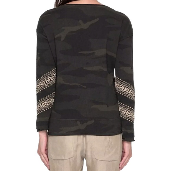 Johnny Was Magdalene Top Small Bold Embroidery on Thermal Waffle Camo Print NWT - Picture 6 of 13